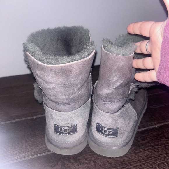 UGG Australia Gray Suede Bailey Button Boots (short) - Picture 3 of 3